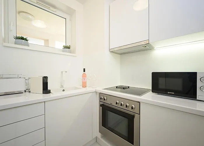 Second Luxury * Siófok